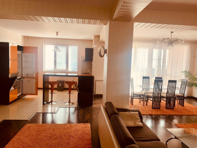 Inchiriere Apartament LUX