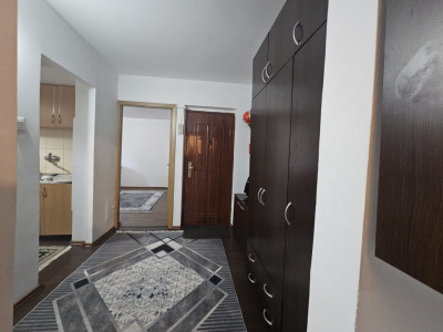 Apartament 2 camere decomandat-zona Dacia