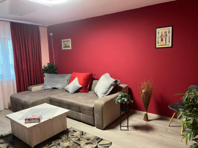 Apartament 2 camere decomandat ,Trocadero,disponibil imediat